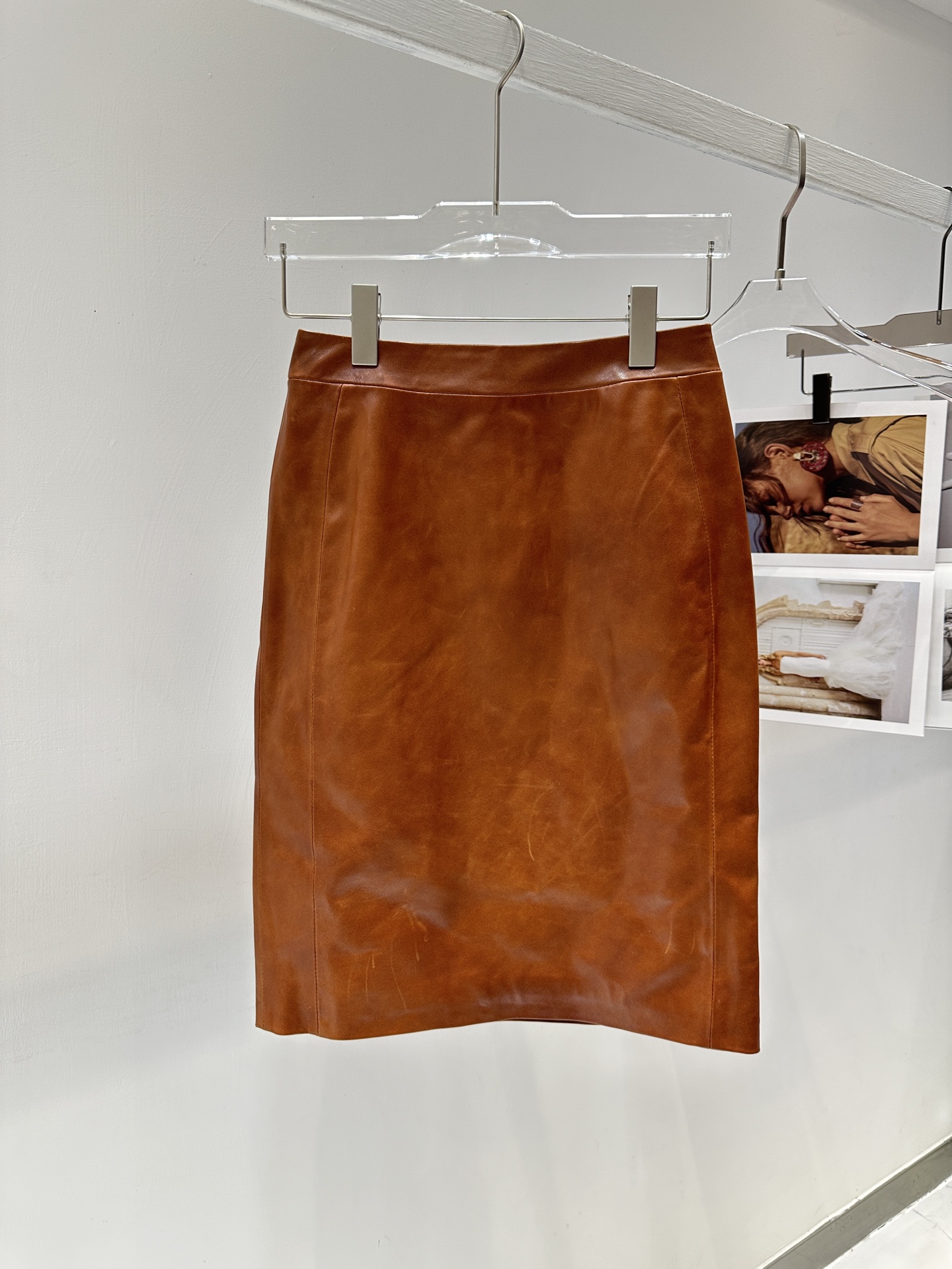 NO:872776,｜ * YSL Saint Laurent Leather Skirt ｜ Series The latest trendy leather skirts at our counter!  There are many styles of leather skirts!  But good styles and materials are rare!  Imported Sheep Leather Imported leather is rich texture and durable leather!  The leather is soft and delicate!  Women's Size36-38-40-42, saint laurent-clothing, saint laurent, saint laurent, skirts, sheepskin,19860909｜ * YSL 圣罗兰皮裙｜ 系列 专柜最新潮款皮裙！皮裙款式很多！但是好的版型跟材质少之又少！进口绵羊皮 进口皮料富有质感且耐穿的皮革！皮质柔软细腻！ 女款Size36-38-40-42,圣罗兰-服装,saint laurent,saint laurent,skirts,sheepskin,,Women's clothing