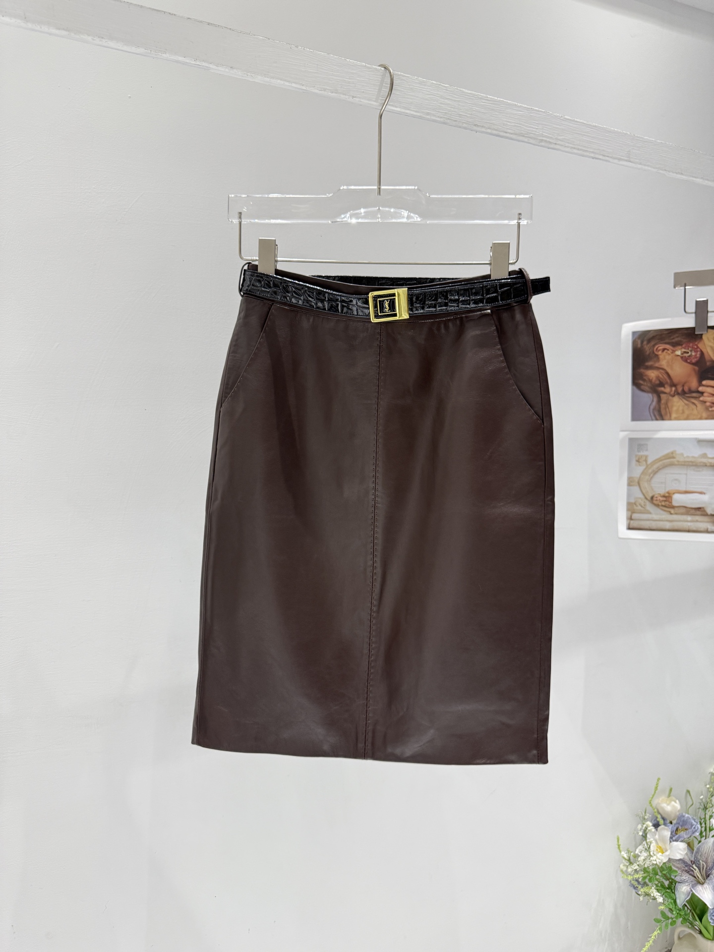 NO:925456,｜ * YSL Saint Laurent Leather Skirt ｜ Series The latest trendy leather skirts at our counter!  There are many styles of leather skirts!  But good styles and materials are rare!  Imported Sheep Leather Imported leather is rich texture and durable leather!  The leather is soft and delicate!  Women's Size36-38-40-42, saint laurent-clothing, saint laurent, saint laurent, skirts, sheepskin,19860909｜ * YSL 圣罗兰皮裙｜ 系列 专柜最新潮款皮裙！皮裙款式很多！但是好的版型跟材质少之又少！进口绵羊皮 进口皮料富有质感且耐穿的皮革！皮质柔软细腻！ 女款Size36-38-40-42,圣罗兰-服装,saint laurent,saint laurent,skirts,sheepskin,,Women's clothing