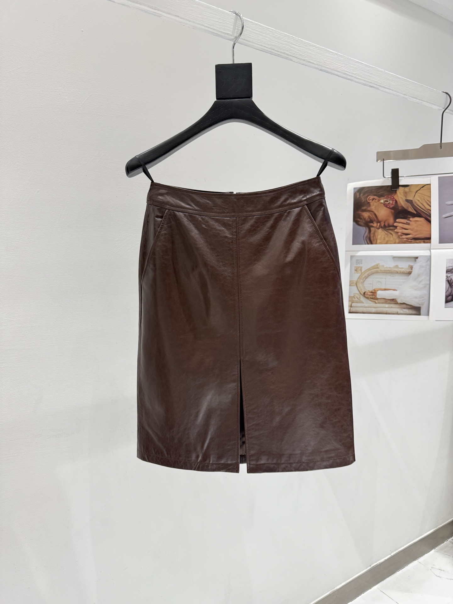 NO:872745,｜ * YSL Saint Laurent Leather Skirt ｜ Series The latest trendy leather skirts at our counter!  There are many styles of leather skirts!  But good styles and materials are rare!  Imported Sheep Leather Imported leather is rich texture and durable leather!  The leather is soft and delicate!  Women's Size36-38-40-42, saint laurent-clothing, saint laurent, saint laurent, skirts, sheepskin,19860909｜ * YSL 圣罗兰皮裙｜ 系列 专柜最新潮款皮裙！皮裙款式很多！但是好的版型跟材质少之又少！进口绵羊皮 进口皮料富有质感且耐穿的皮革！皮质柔软细腻！ 女款Size36-38-40-42,圣罗兰-服装,saint laurent,saint laurent,skirts,sheepskin,,Women's clothing