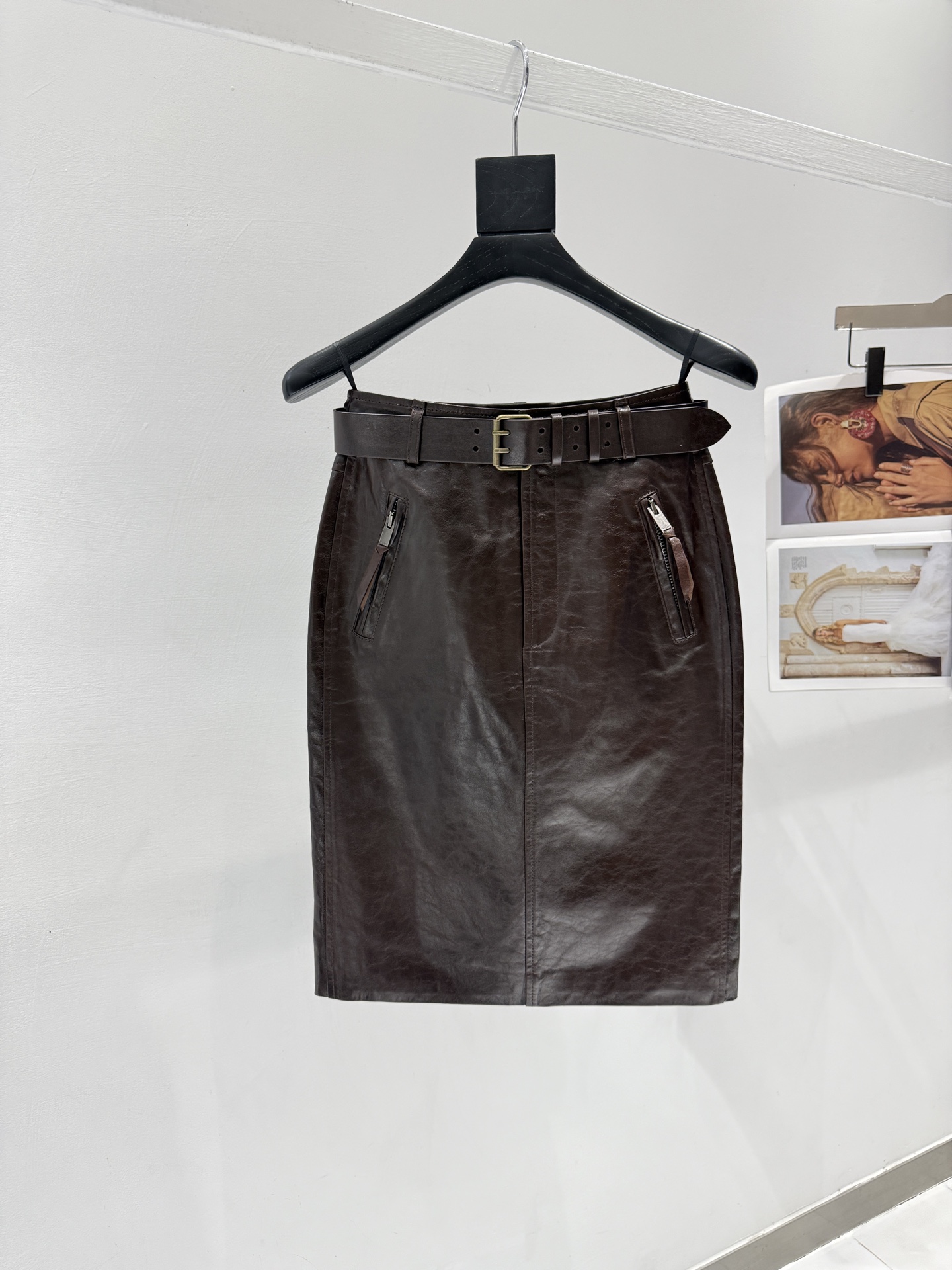 NO:777333,｜ * YSL Saint Laurent Leather Skirt ｜ Series The latest trendy leather skirts at our counter!  There are many styles of leather skirts!  But good styles and materials are rare!  Imported Sheep Leather Imported leather is rich texture and durable leather!  The leather is soft and delicate!  Women's Size36-38-40-42, saint laurent-clothing, saint laurent, saint laurent, skirts, sheepskin,19860909｜ * YSL圣罗兰皮裙｜ 系列 专柜最新潮款皮裙！皮裙款式很多！但是好的版型跟材质少之又少！进口绵羊皮 进口皮料富有质感且耐穿的皮革！皮质柔软细腻！ 女款Size36-38-40-42,圣罗兰-服装,saint laurent,saint laurent,skirts,sheepskin,,Women's clothing