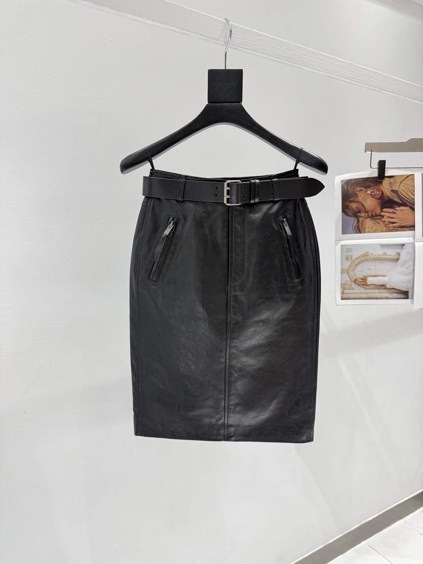NO:777340,｜ * YSL Saint Laurent Leather Skirt ｜ Series The latest trendy leather skirts at our counter!  There are many styles of leather skirts!  But good styles and materials are rare!  Imported Sheep Leather Imported leather is rich texture and durable leather!  The leather is soft and delicate!  Women's Size36-38-40-42, saint laurent-clothing, saint laurent, saint laurent, skirts, sheepskin,19860909｜ * YSL圣罗兰皮裙｜ 系列 专柜最新潮款皮裙！皮裙款式很多！但是好的版型跟材质少之又少！进口绵羊皮 进口皮料富有质感且耐穿的皮革！皮质柔软细腻！ 女款Size36-38-40-42,圣罗兰-服装,saint laurent,saint laurent,skirts,sheepskin,,Women's clothing