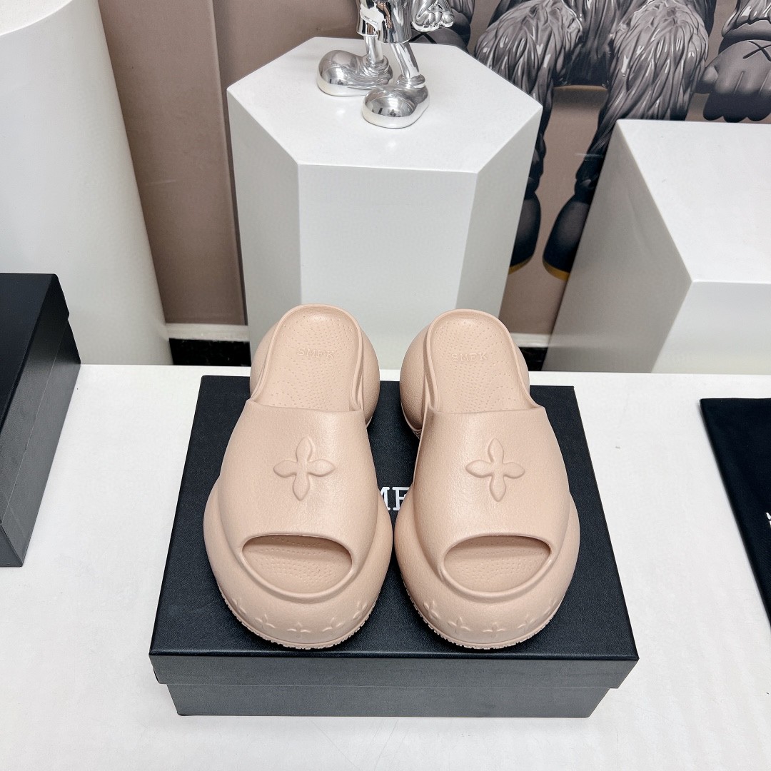 NO:231051,Special offer: SMFK (Tide) Spring and Summer latest king-explosive series... [Thick-soled cross-flower sandals] Fabric: Customized original EVA integrated molding Outsole: Original customized rubber outsole Heel height: 7.5cm Packaging: Original full set of packaging Special offer shoes without return, slippers, slippers19860909特价:  SMFK(Tide)春夏最新王炸爆款系列…【厚底十字花凉拖】 面料:定制原版EVA一体成型 大底:原版定制橡胶大底 跟高:7.5cm 包装:原版全套包装 特价鞋不退换,拖鞋,slippers,Women's Shoes