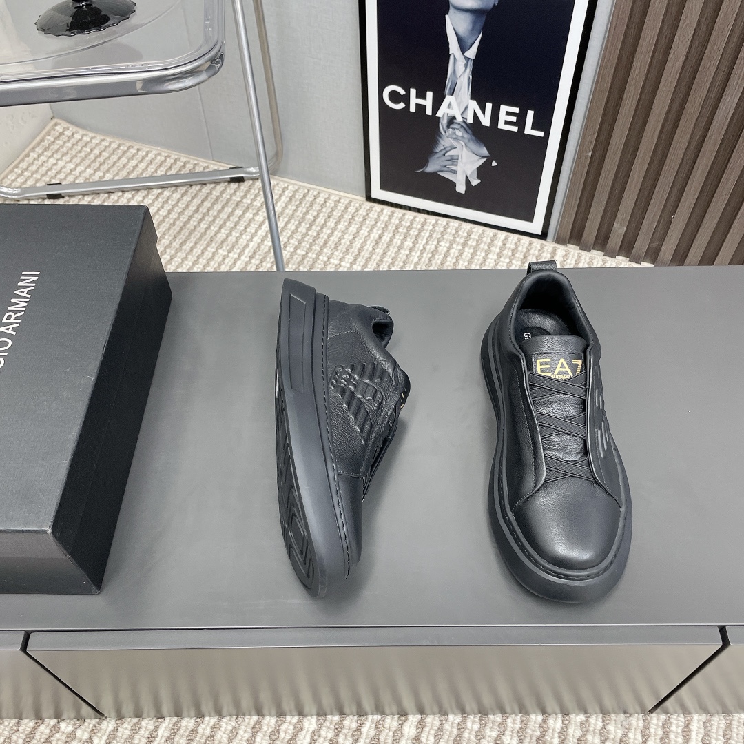 EA7 Recreational Sports Shoe: Men’s Leisure Sneakers with Unique Design and Premium Materials - 图片 4