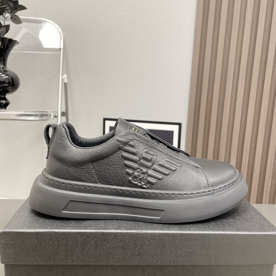 EA7 Recreational Sports Shoe: Men’s Leisure Sneakers with Unique Design and Premium Materials - 图片 5