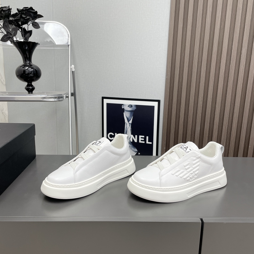 EA7 Recreational Sports Shoe: Emporio Armani Men’s Leisure Sneakers with Unique Design - 图片 2