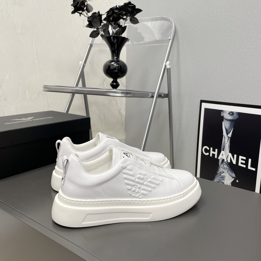 EA7 Recreational Sports Shoe: Emporio Armani Men’s Leisure Sneakers with Unique Design - 图片 3