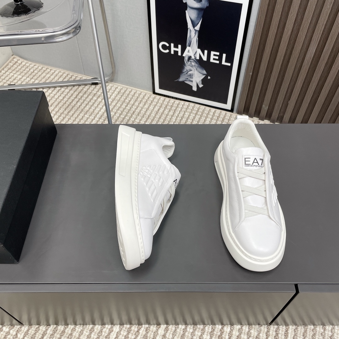 EA7 Recreational Sports Shoe: Emporio Armani Men’s Leisure Sneakers with Unique Design - 图片 4
