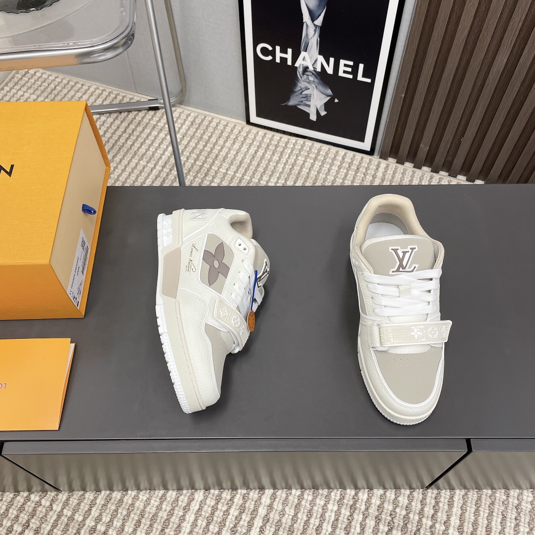 Louis Vuitton Spring 2025 Men's Leather Sneaker - Premium Quality & Comfort 6 i1741588533 2037 1
