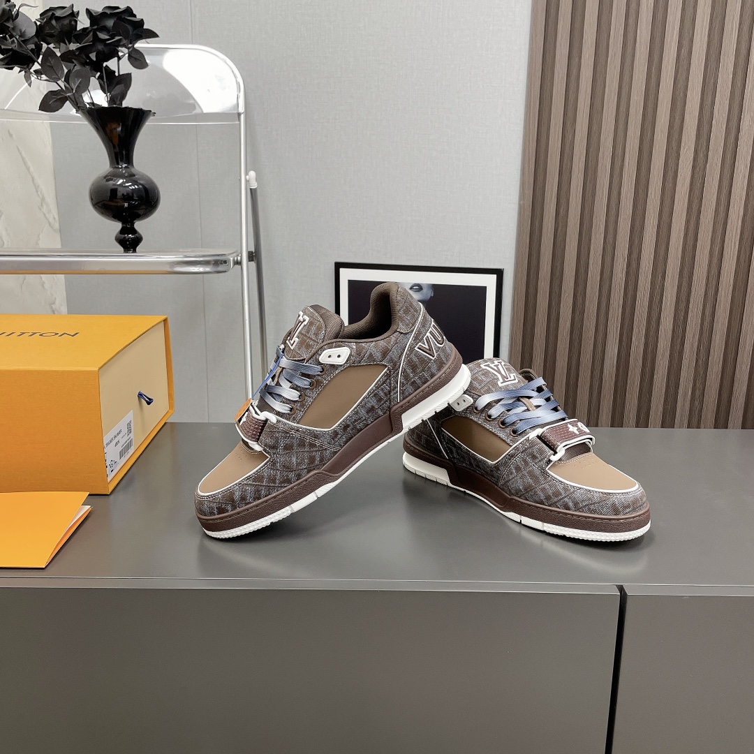 Louis Vuitton Men's Brown Leather Trainer Sneaker Casual Shoes 5 i1741588602 5913 2