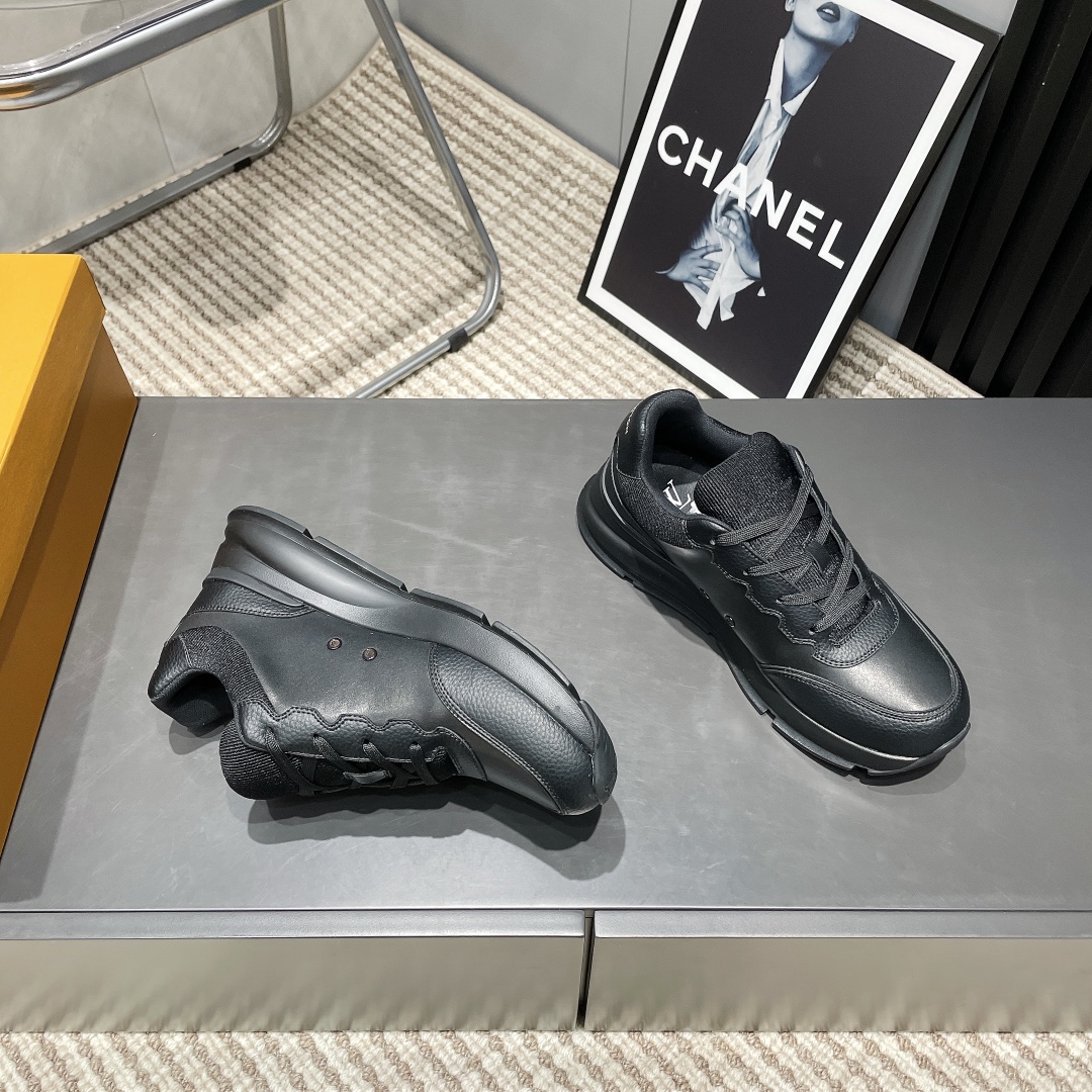 Louis Vuitton 25 Spring Black Leather Sneakers with TPU Outsole 7 i1743246082 8572 6