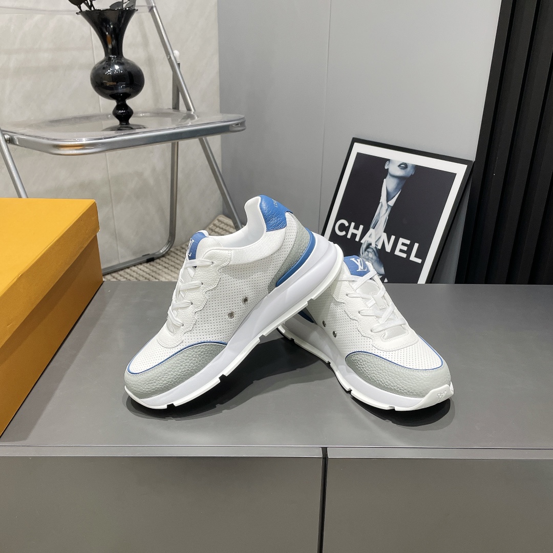 Louis Vuitton 25 Early Spring Men's Sneakers in White Leather 5 i1743246272 5123 5