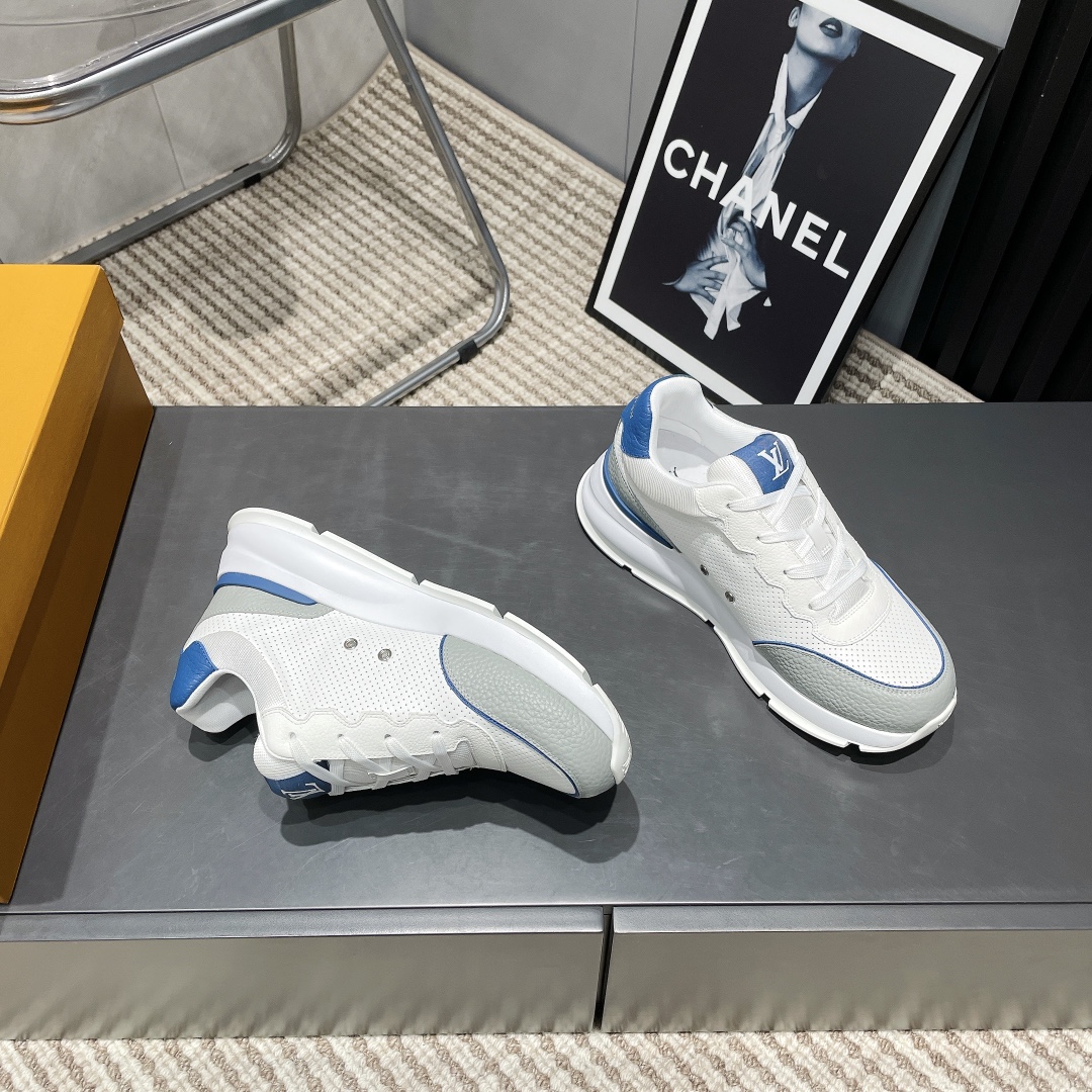 Louis Vuitton 25 Early Spring Men's Sneakers in White Leather 7 i1743246272 624 4