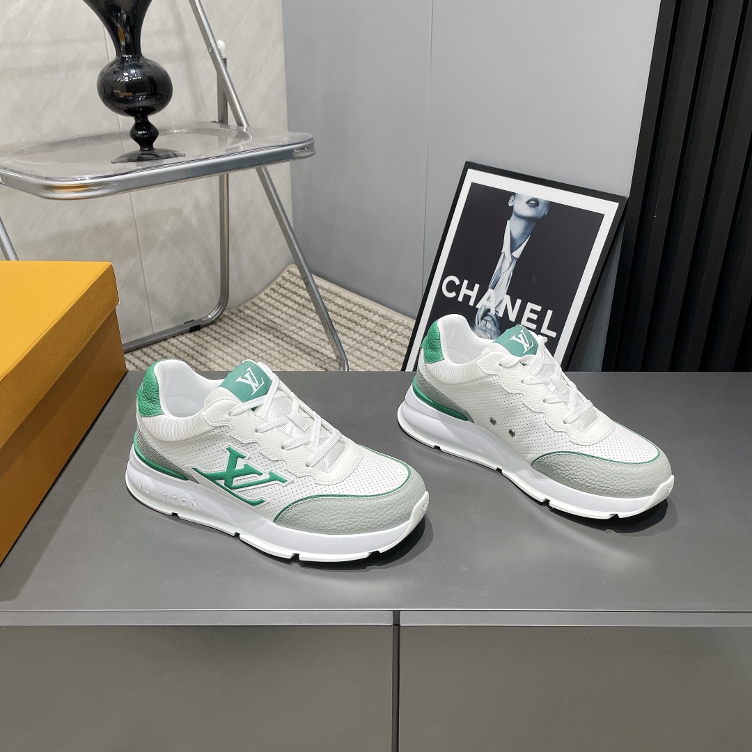 Louis Vuitton Early Spring White Leather Sneakers - Fashionable and Comfortable 4 i1743246315 487 4