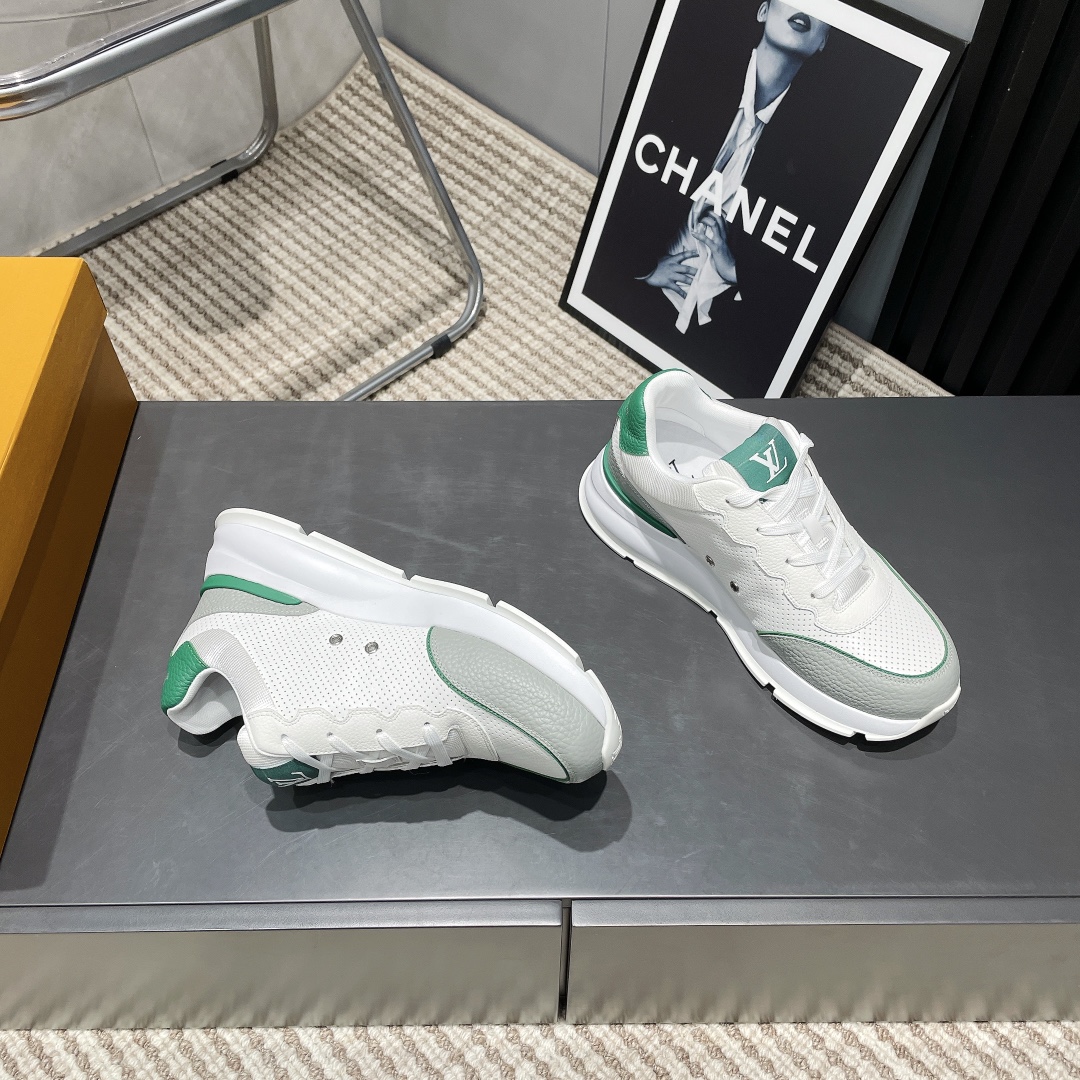 Louis Vuitton Early Spring White Leather Sneakers - Fashionable and Comfortable 7 i1743246315 868 7