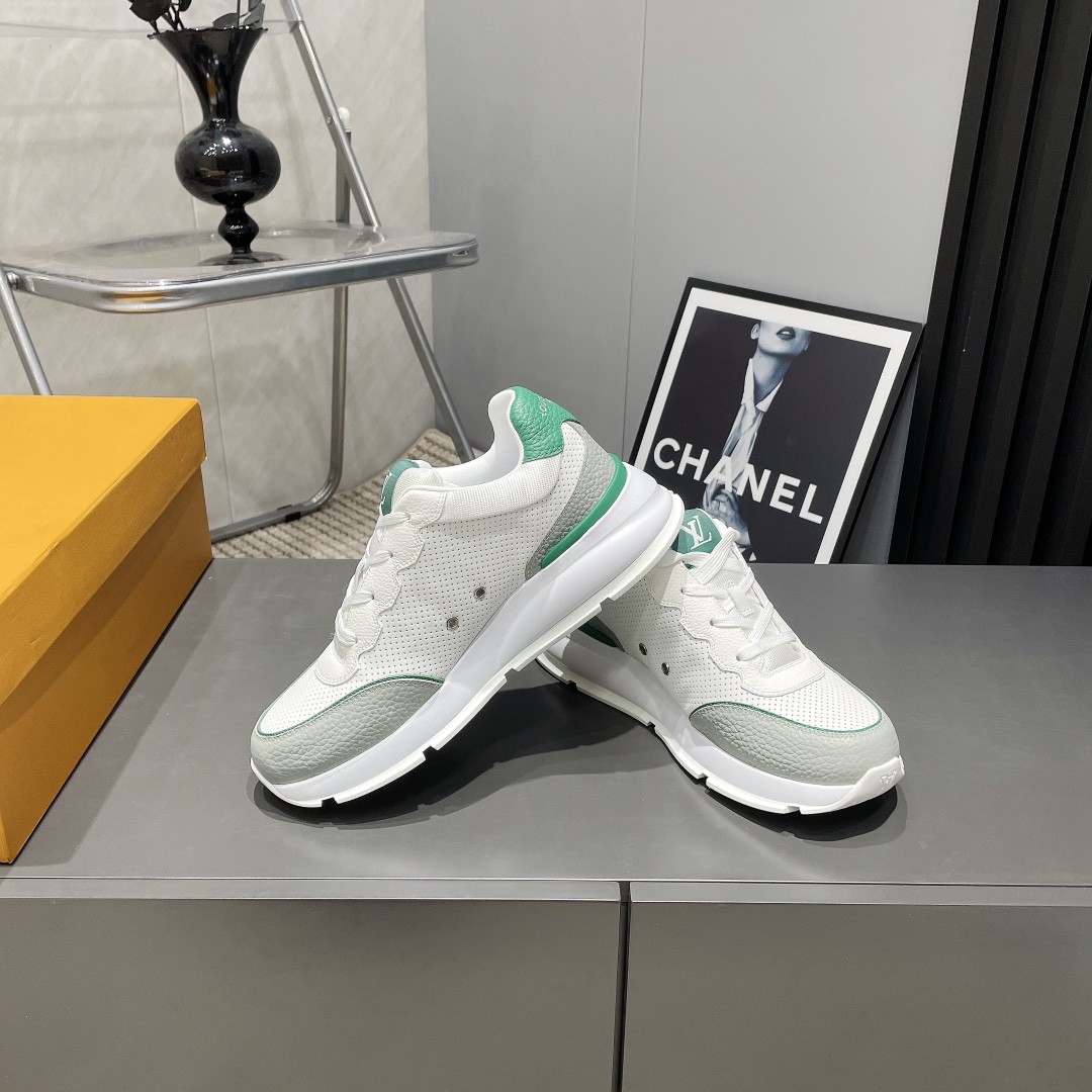 Louis Vuitton Early Spring White Leather Sneakers - Fashionable and Comfortable 5 i1743246315 8741 8