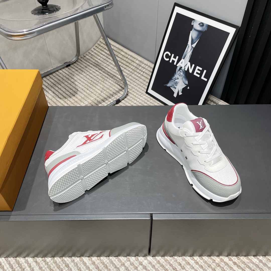 Louis Vuitton 25 Early Spring White Leather Sneakers with LV Logo 10 i1743246368 1920 6