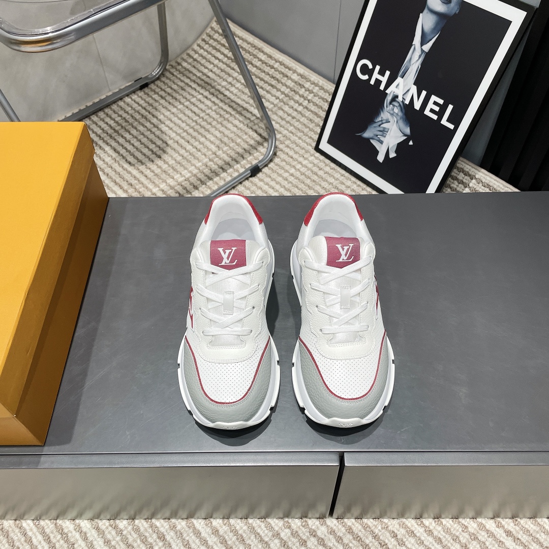 Louis Vuitton 25 Early Spring White Leather Sneakers with LV Logo 3 i1743246368 5496 7