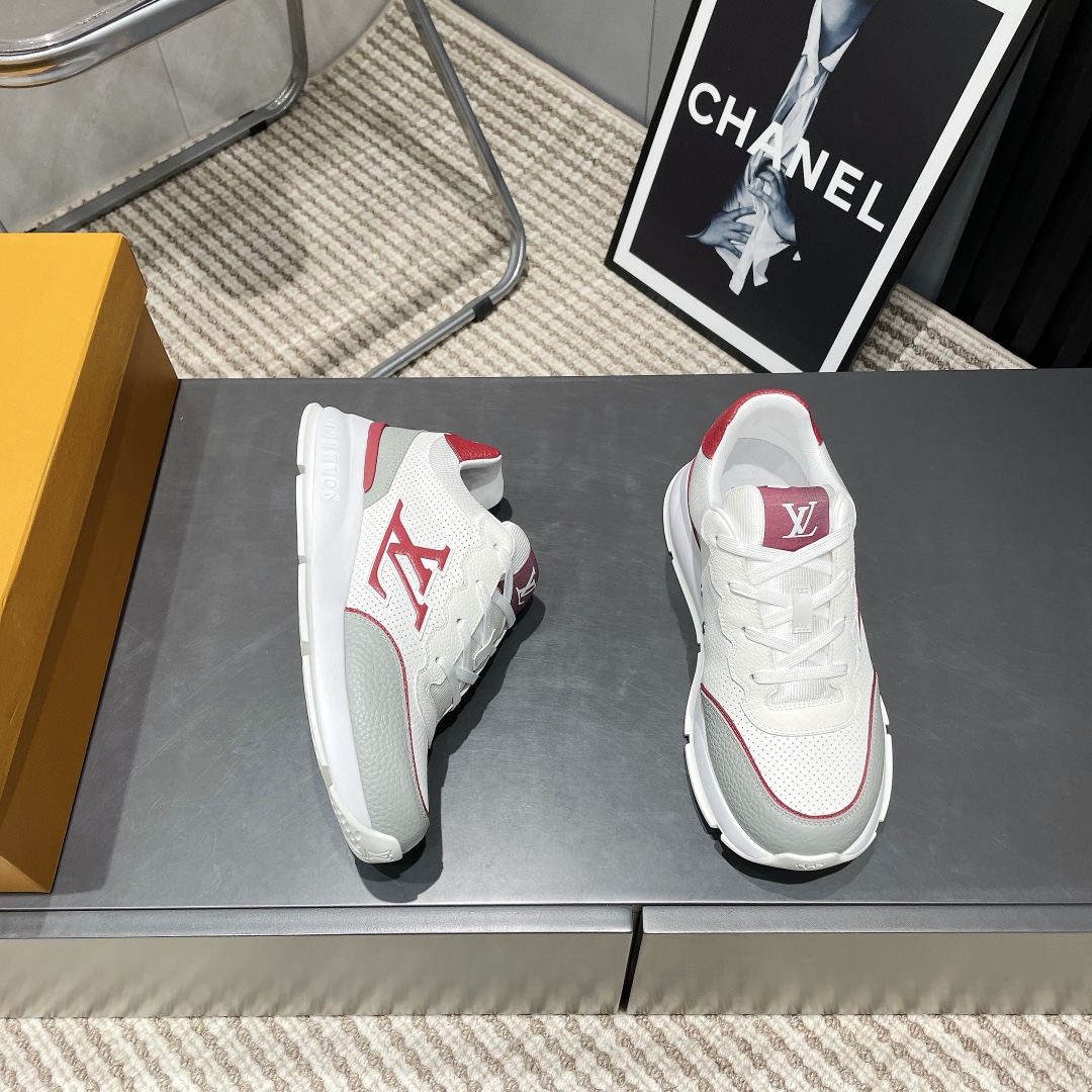 Louis Vuitton 25 Early Spring White Leather Sneakers with LV Logo 6 i1743246368 8590 5
