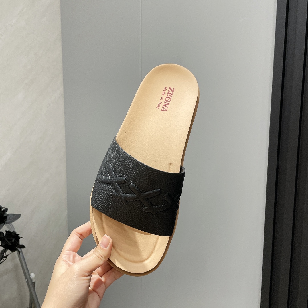 “Zegna 2025 Spring Summer Shoe Collection: Light, Lazy Designs for Fast Pace” - 图片 7