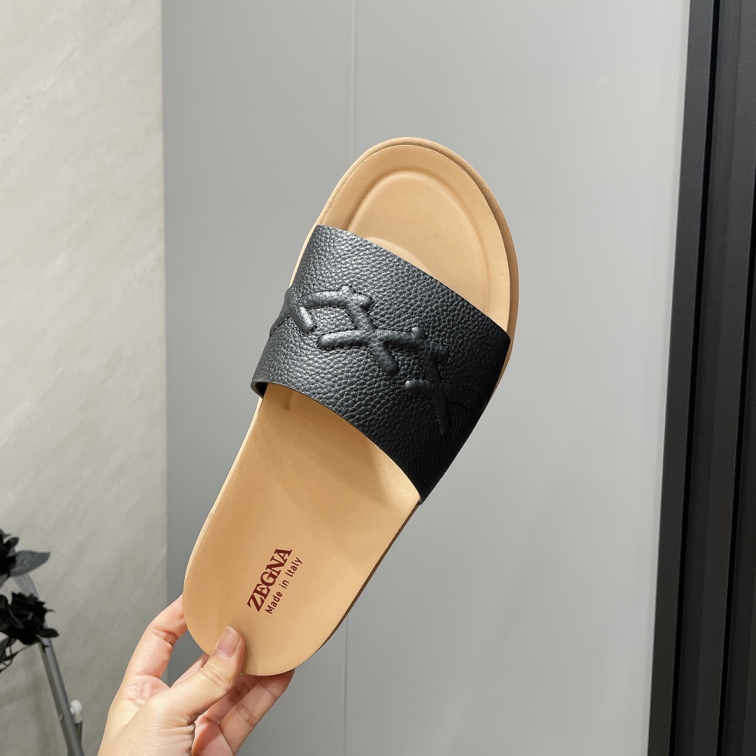 “Zegna 2025 Spring Summer Shoe Collection: Light, Lazy Designs for Fast Pace” - 图片 5