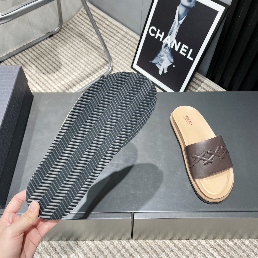 “Zegna 2025 Spring & Summer Leisure Shoes: Light, Lazy Designs for Fast Paced Life” - 图片 9