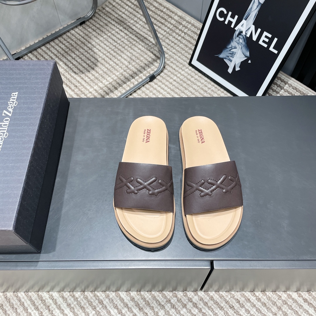 “Zegna 2025 Spring & Summer Leisure Shoes: Light, Lazy Designs for Fast Paced Life”