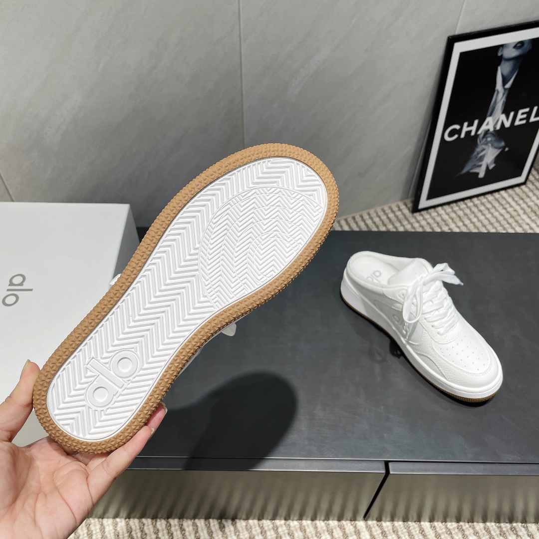 Alo Yoga Women's White Leather Platform Mule Sneakers, Comfortable and Stylish 10 i1744441941 3302 0