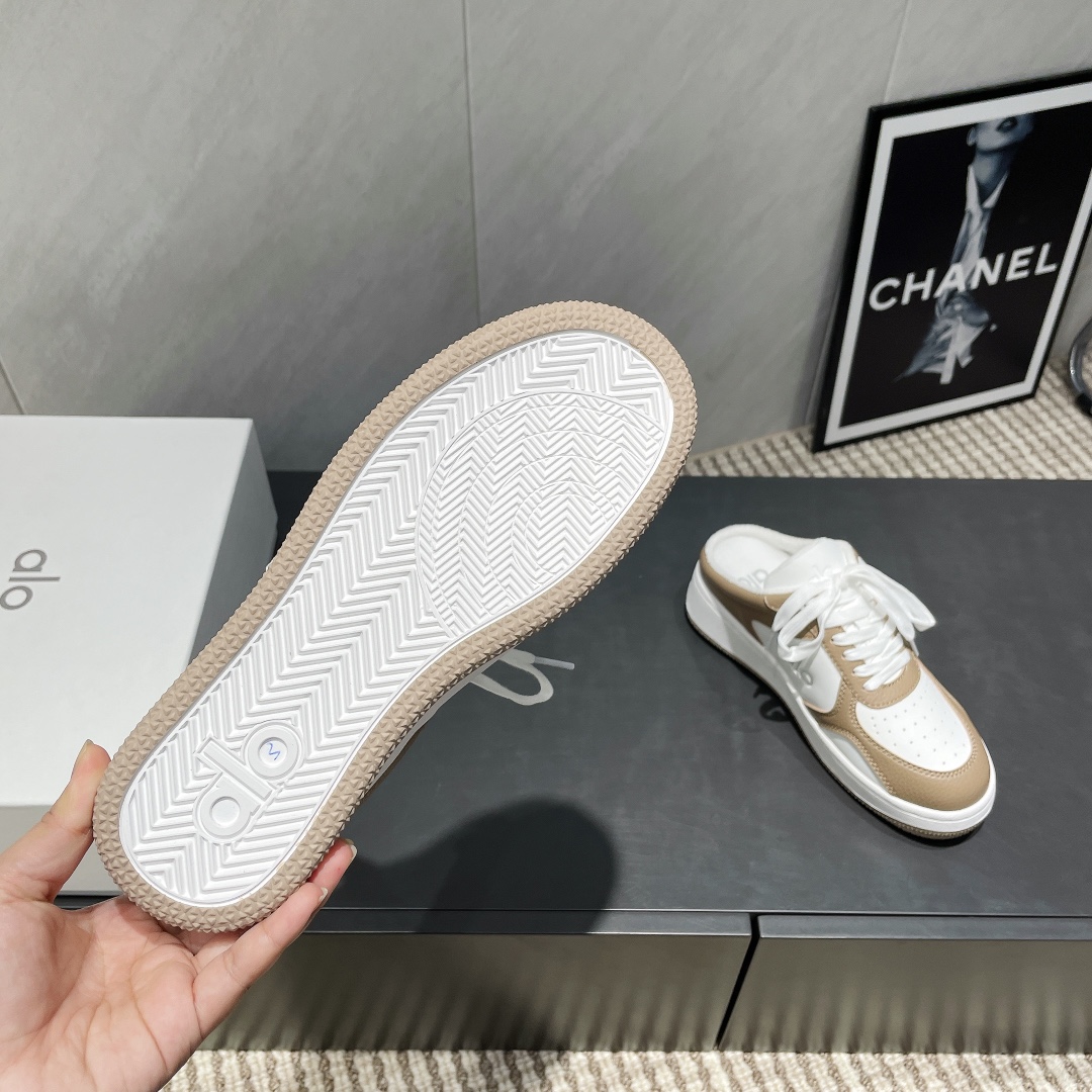 Alo Yoga Women's Chunky Sole Mule Sneakers - Stylish & Comfortable 10 i1744441985 8196 1