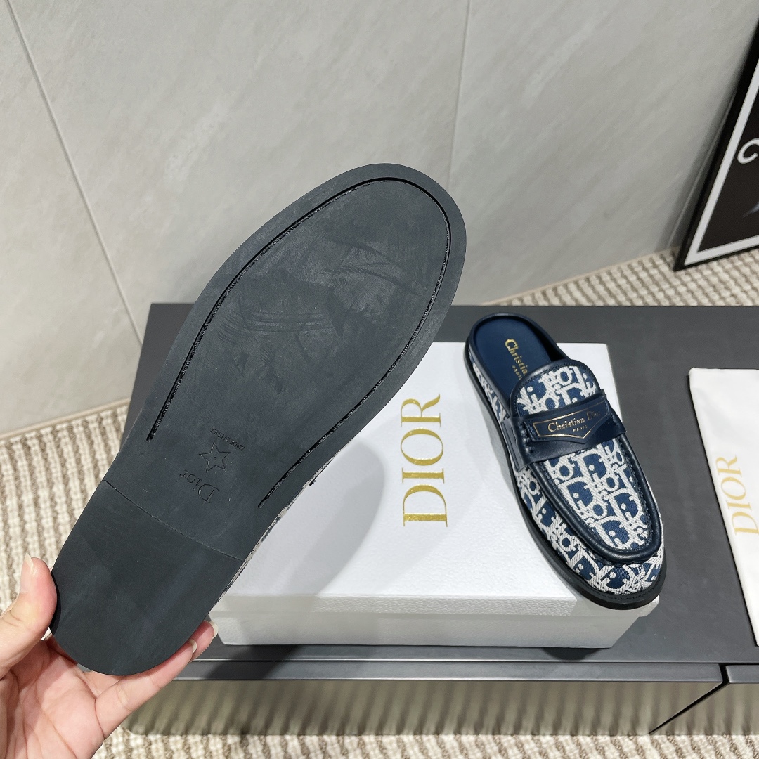 Dior Women's D-Loafer Mules in Blue Dior Oblique Jacquard - Elegant & Trendy 10 i1746424799 1454 3
