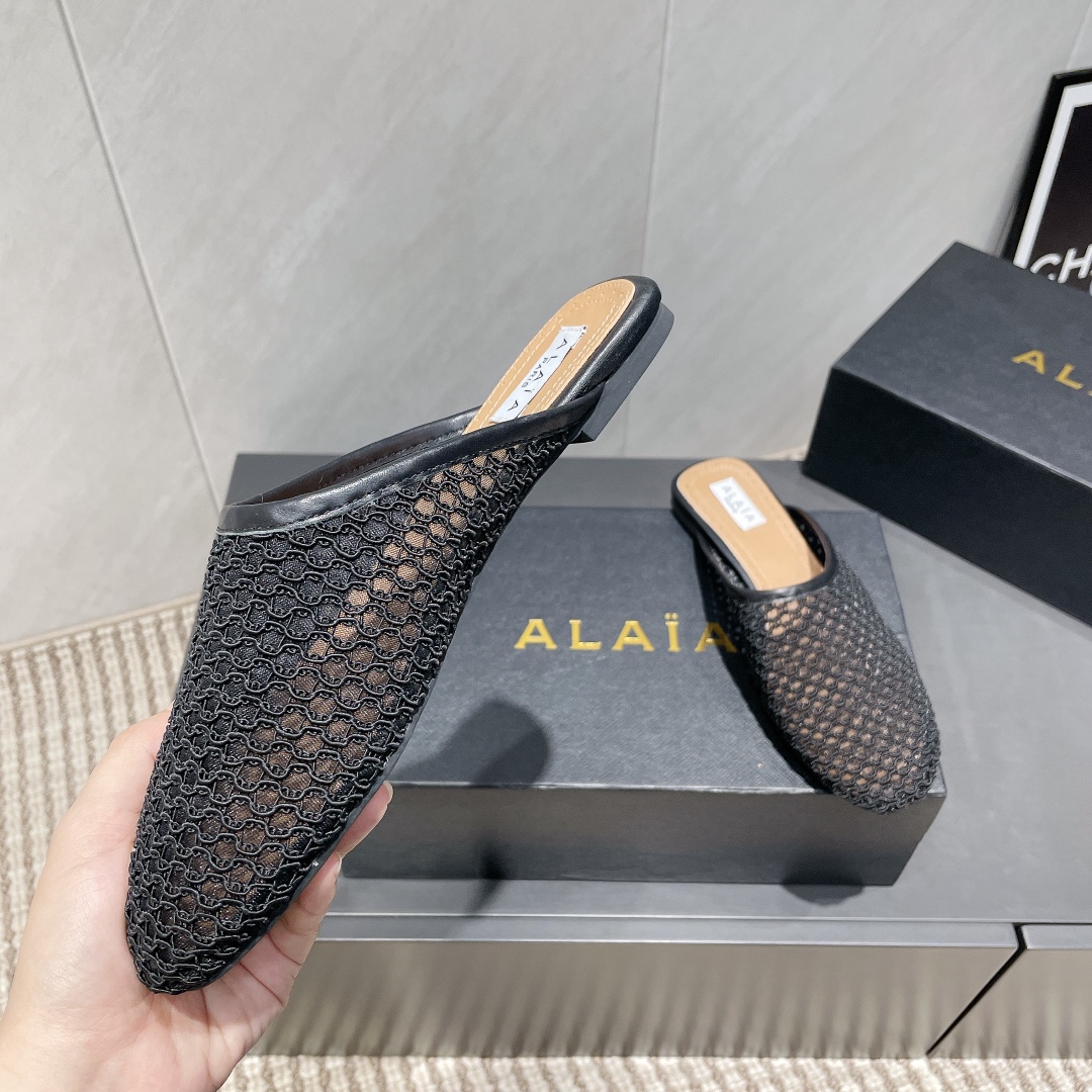 Alaïa Flat Mule: Sexy & Elegant Open Back Single Shoes - Perfect for Any Outfit 6 i1746685944 2214 4