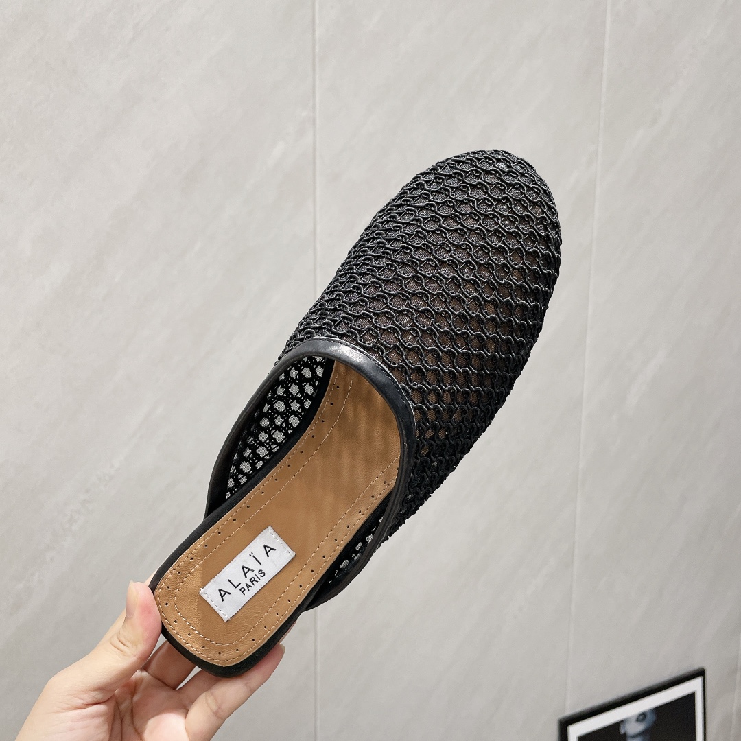 Alaïa Flat Mule: Sexy & Elegant Open Back Single Shoes - Perfect for Any Outfit 7 i1746685944 5508 8