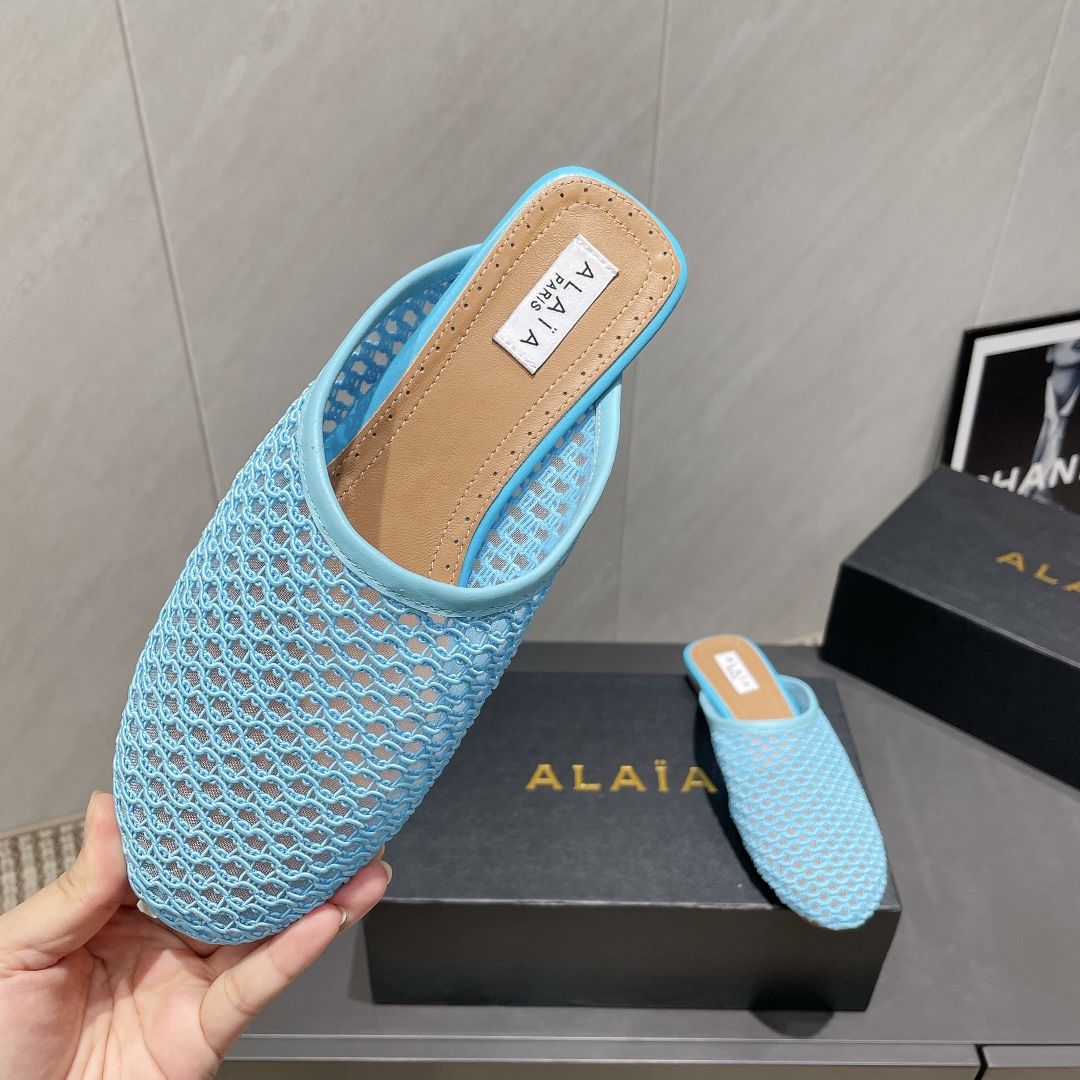 Alaïa Spring Flat Mules: Chic & Comfortable Designer Shoes for Women 8 i1746686080 7104 1