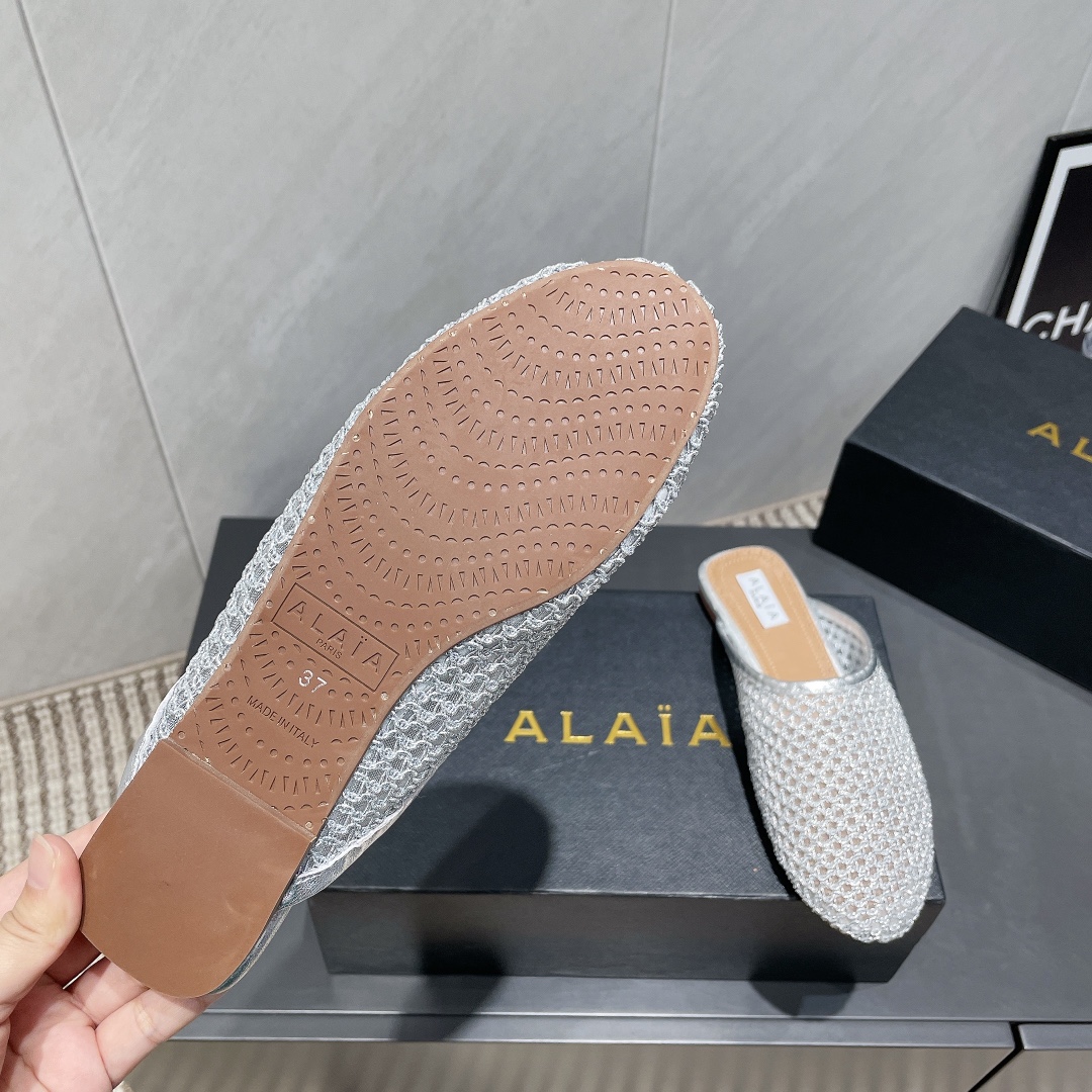 Alaïa Spring 2025 Mesh Mules - Flat Heel, Pointed Toe, Elegant Style 10 i1746686665 9358 2