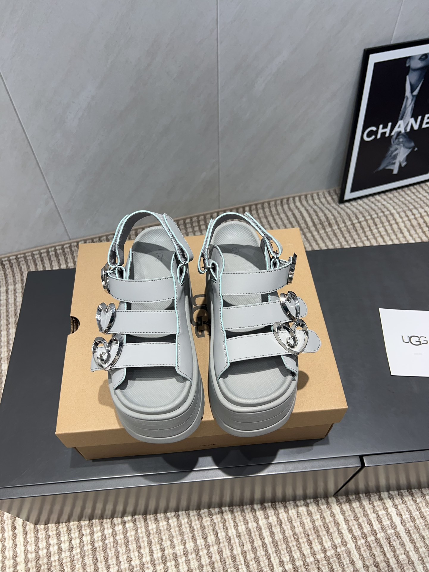 Fábrica: Estilo de hebilla "Versión superior exclusiva" UGG ~ 25vs primavera y verano serie de sandalias de p…