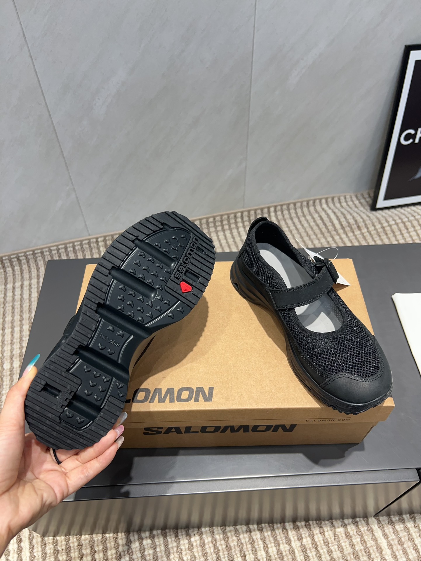 Limited Edition Salomon XT Whisper Shoes with Custom Features and Unique Design - 图片 9