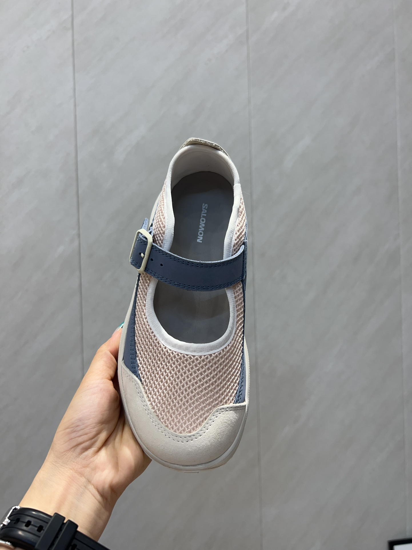 Limited Edition Salomon XT Whisper Shoes with Unique Features and Custom Design - 图片 6