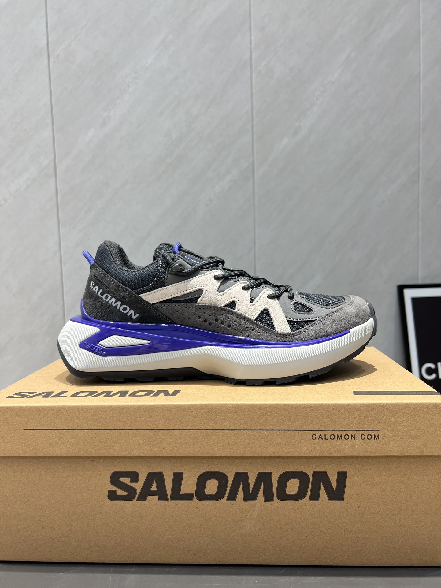 Salomon XT Whisper Limited Series: Custom Sports Shoes for Couples