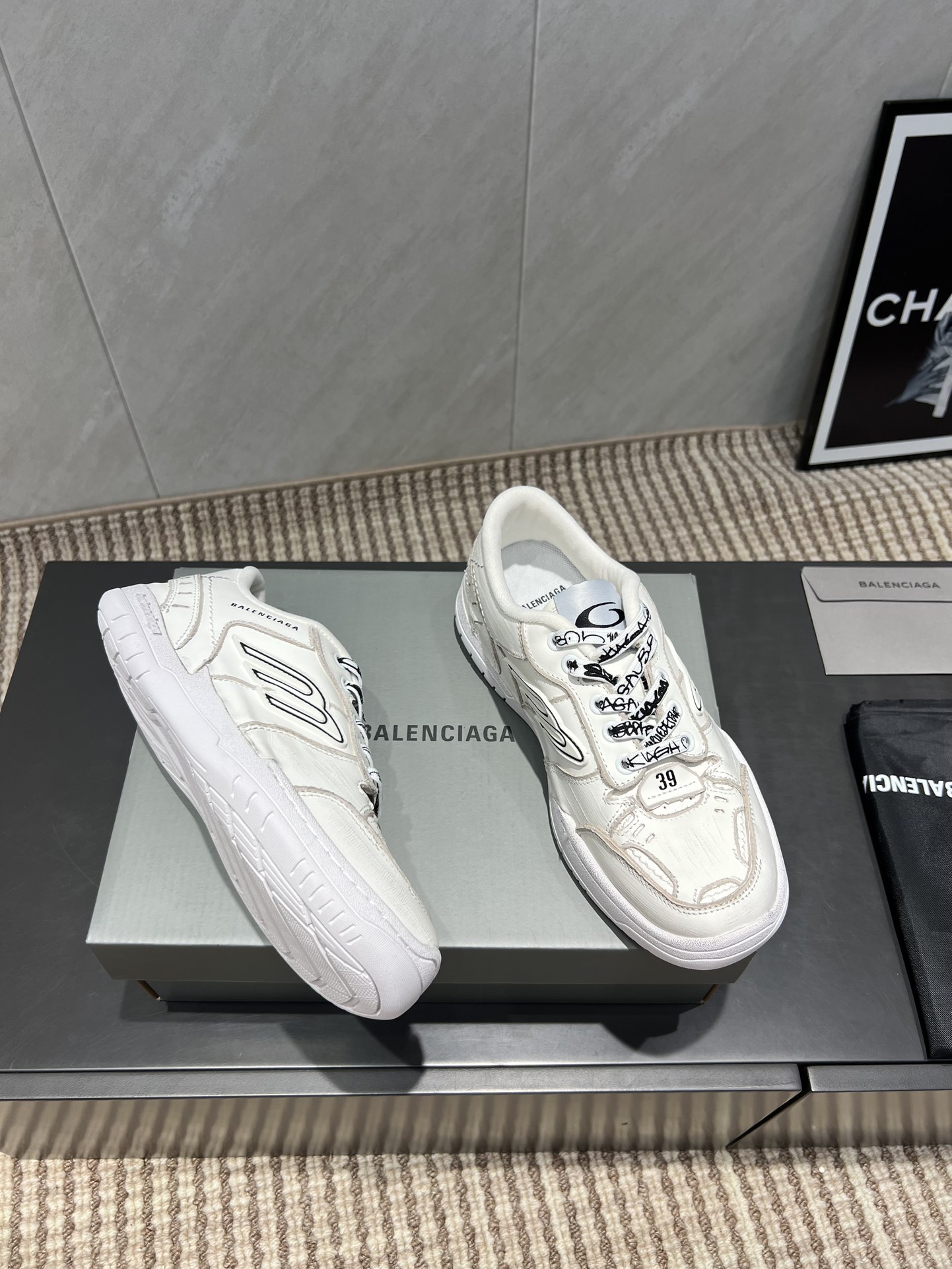 Balenciaga P888 Sneaker: Top Edition Breakout Campaign Series Summary - 图片 6