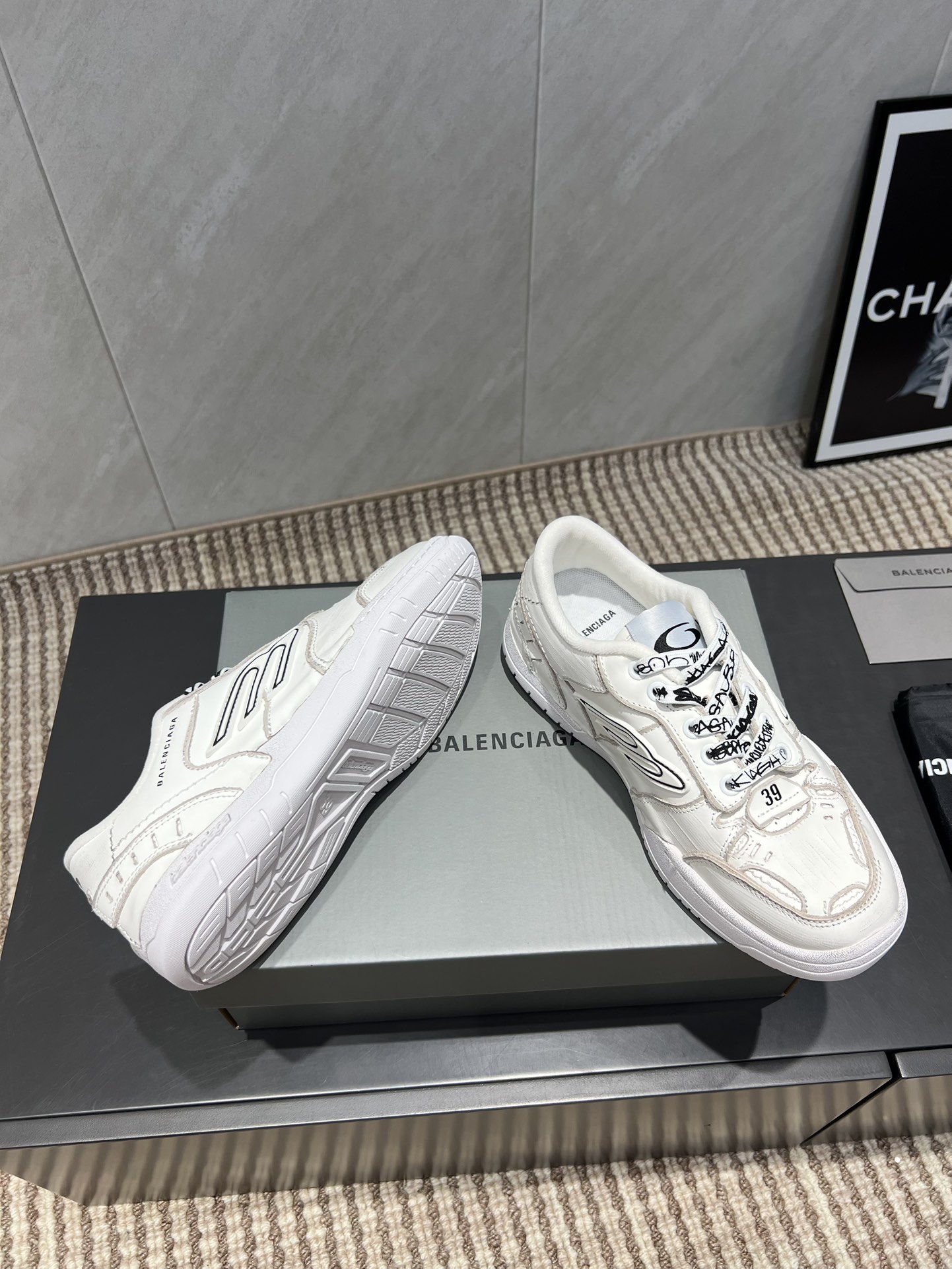 Balenciaga P888 Sneaker: Top Edition Breakout Campaign Series Summary - 图片 8