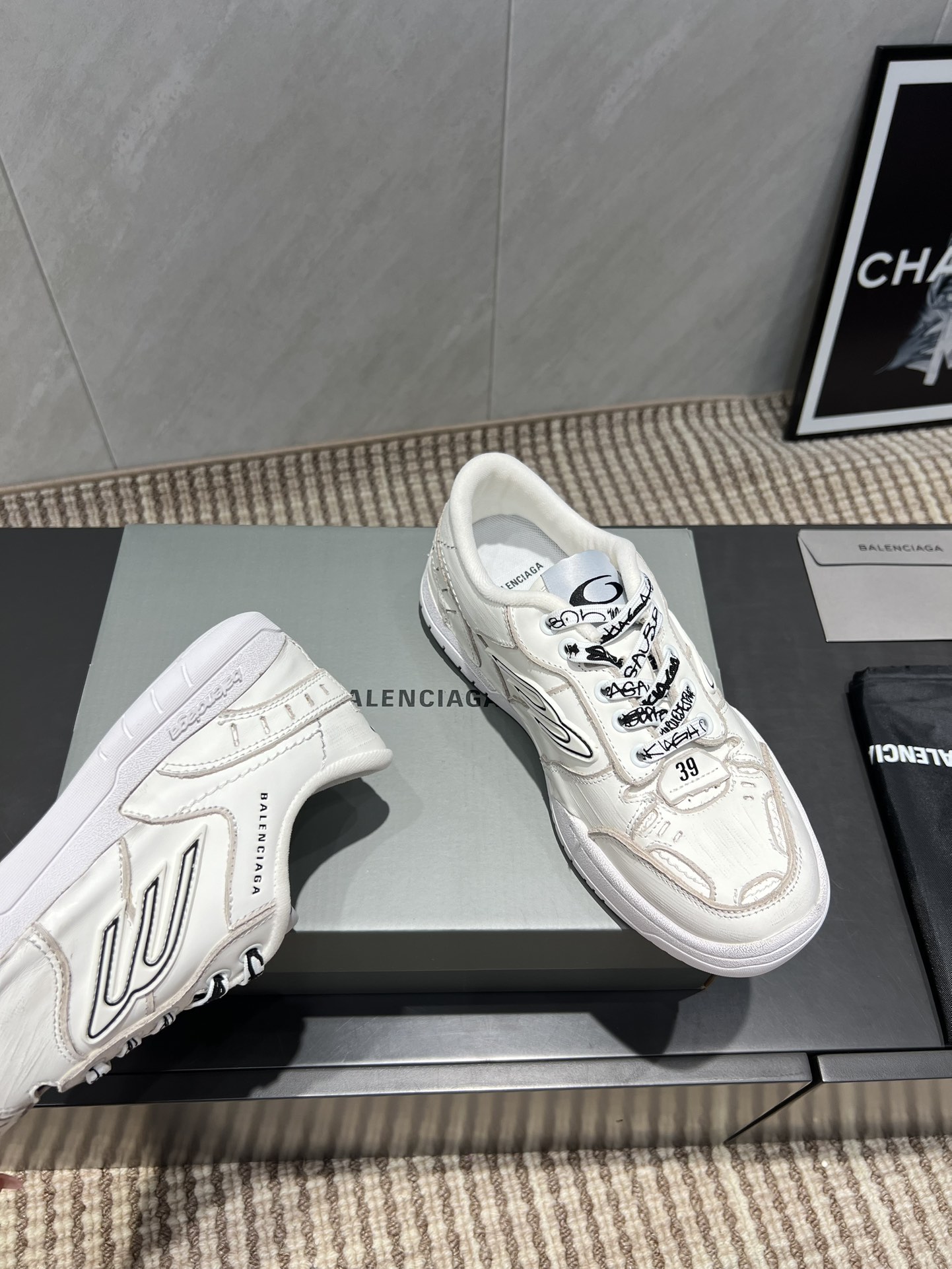 Balenciaga P888 Sneaker: Top Edition Breakout Campaign Series Summary - 图片 5