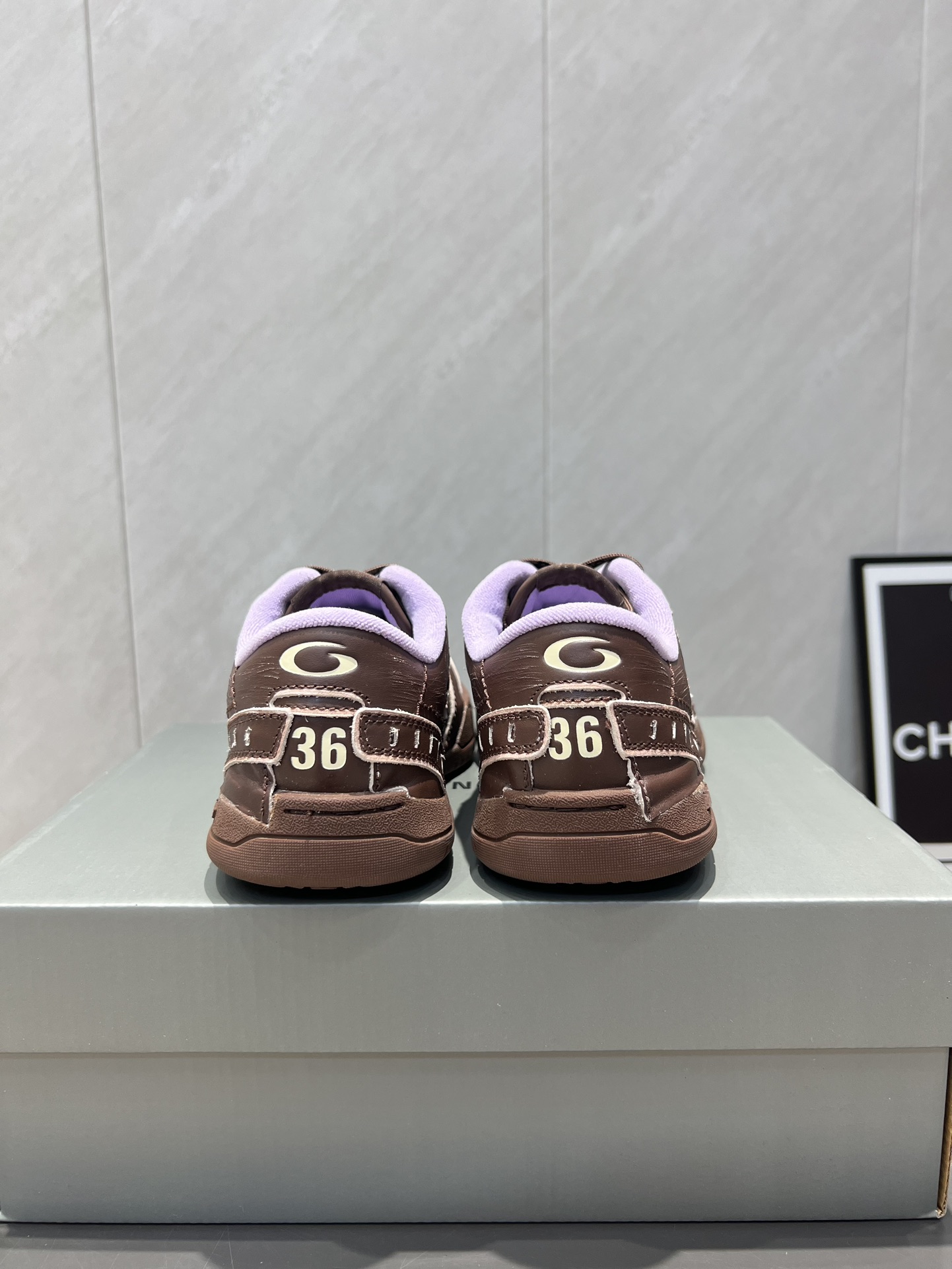 Balenciaga P888 Sneaker: Top Edition with Innovative Design Elements - 图片 8