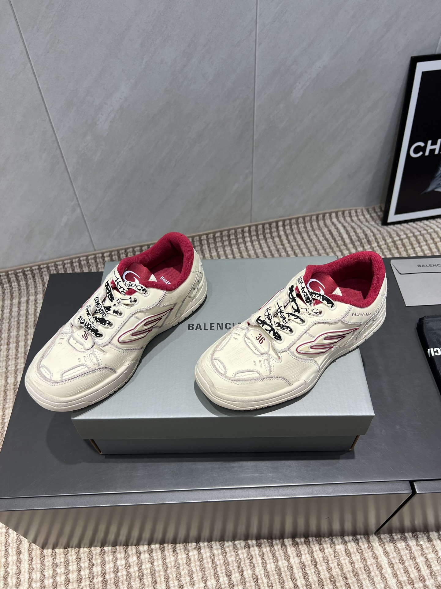 Balenciaga P888 Sneakers: Innovative Design Inspired by Track and Runner Models - 图片 4