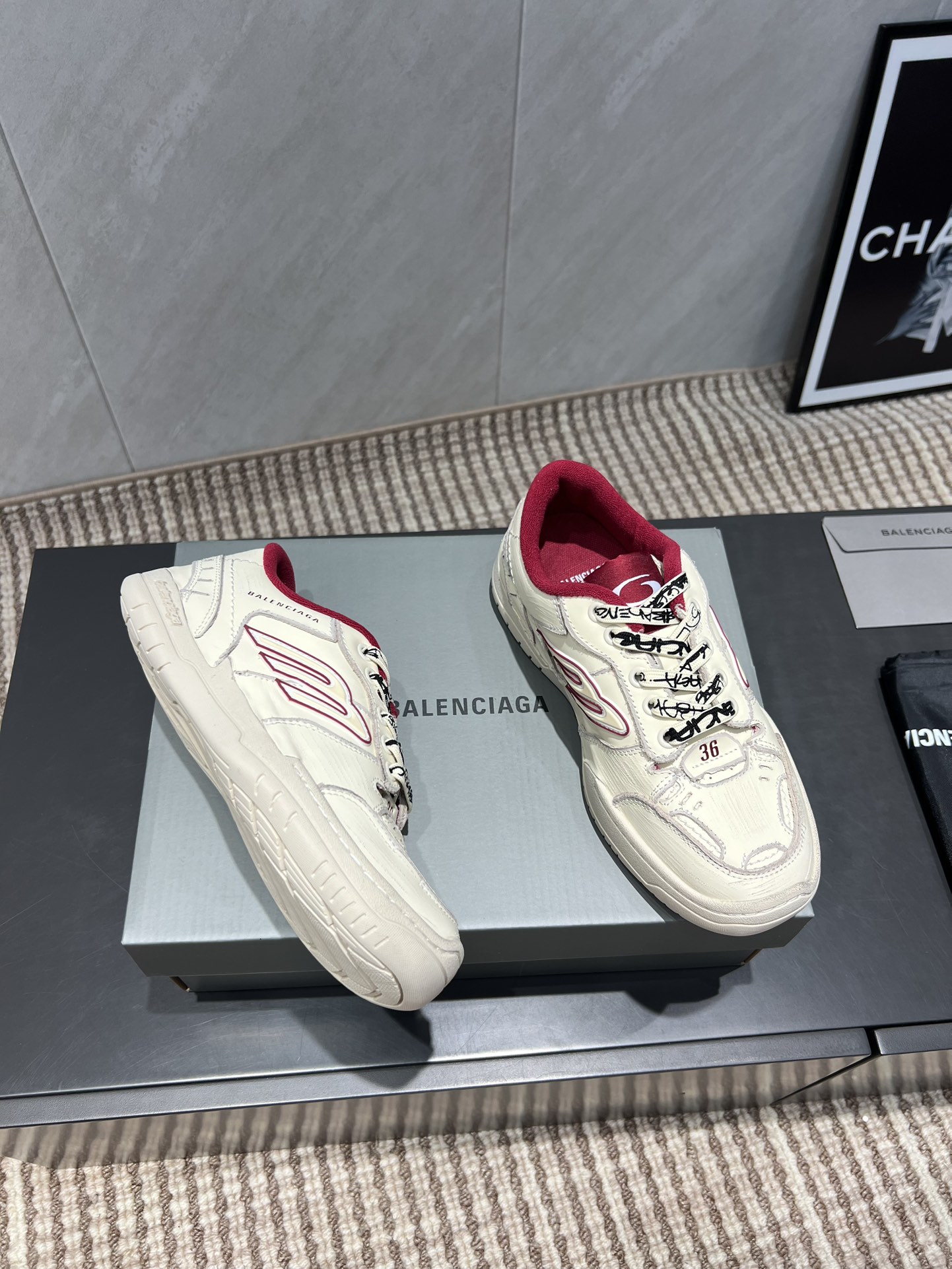 Balenciaga P888 Sneakers: Innovative Design Inspired by Track and Runner Models - 图片 7