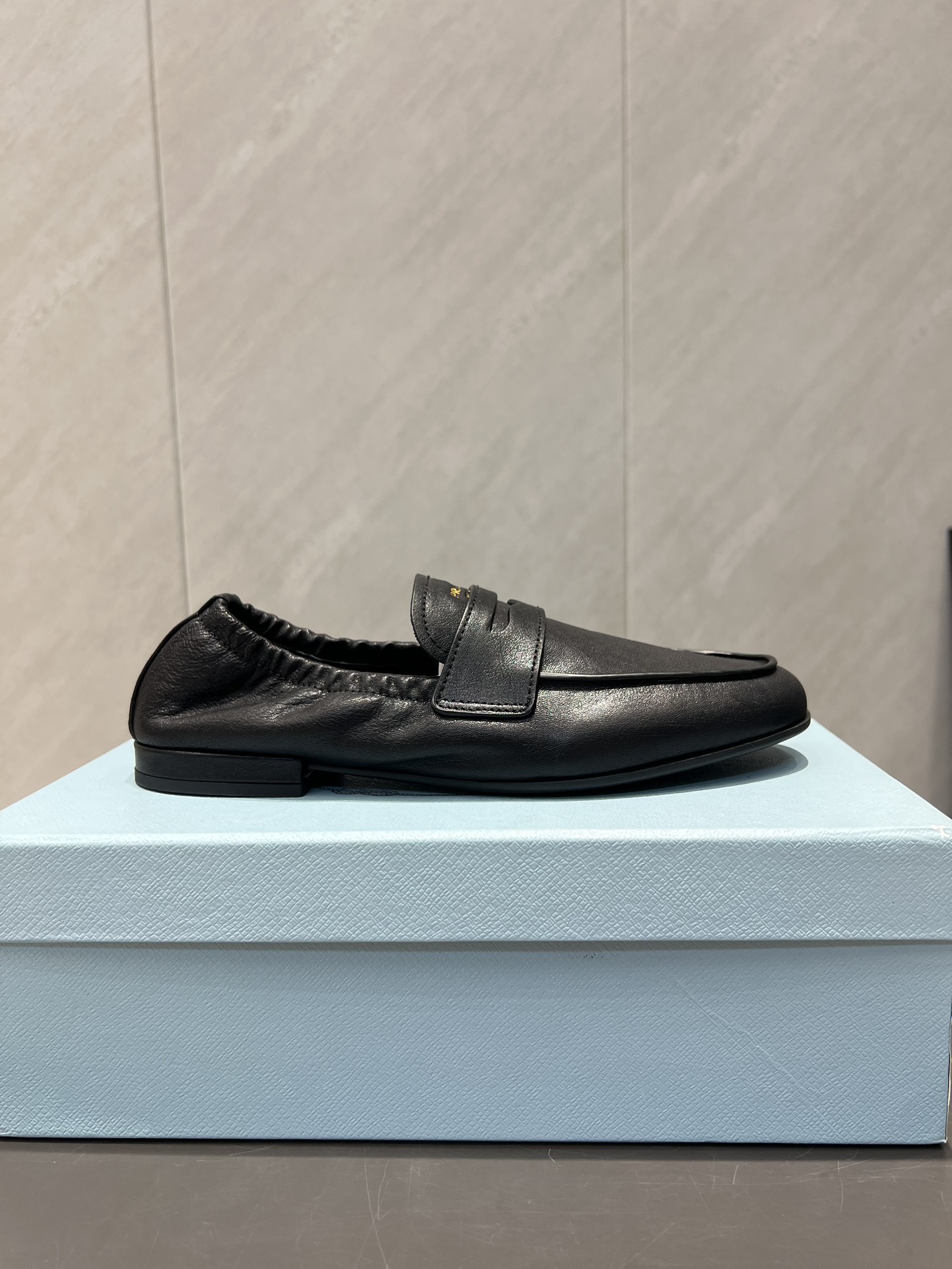 “Custom Monopoly Top Version Shoes: Prad-Apula 2025vs Series Review” - 图片 5