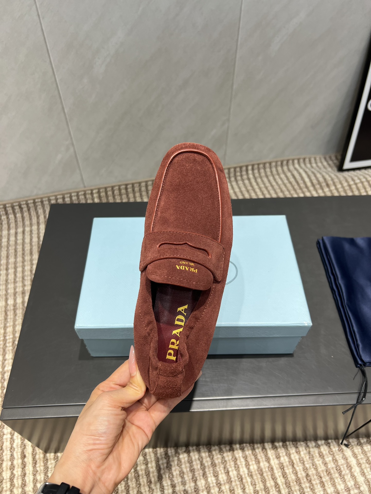 Custom Monopoly Top Version Shoes: Popular Customized Leather Sneakers for 2025 - 图片 6