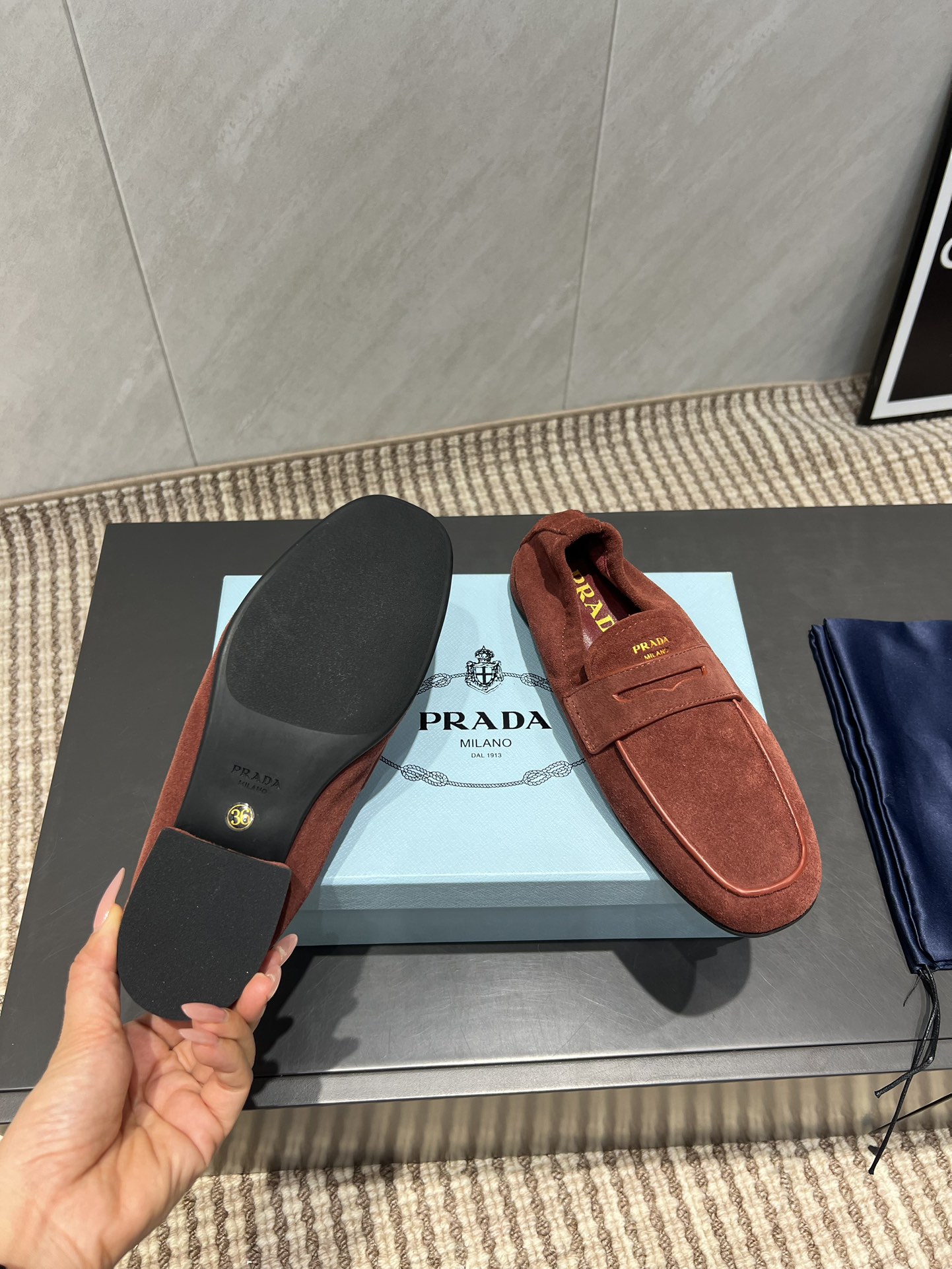 Custom Monopoly Top Version Shoes: Popular Customized Leather Sneakers for 2025 - 图片 9