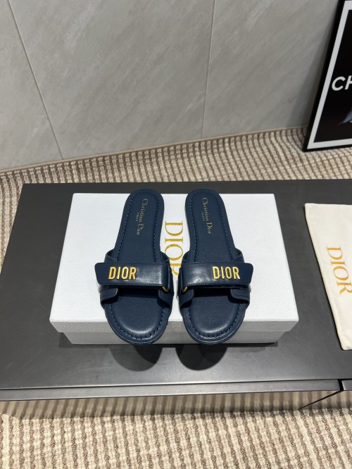 Dior 25SS Summer High Version Classic Hot Sandals Series One-Piece Slippers 1 Dior 25SS Summer High Version Classic Hot Sandals Series One-Piece Slippers