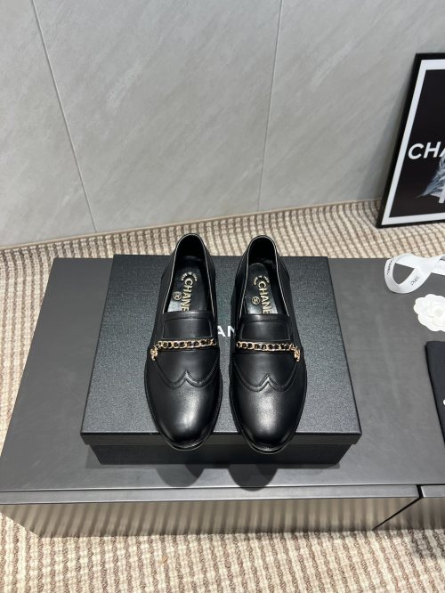 Chanel Women's Black Leather Loafers with Chain Detail - Stylish & Comfortable 1 Chanel Women's Black Leather Loafers with Chain Detail - Stylish & Comfortable