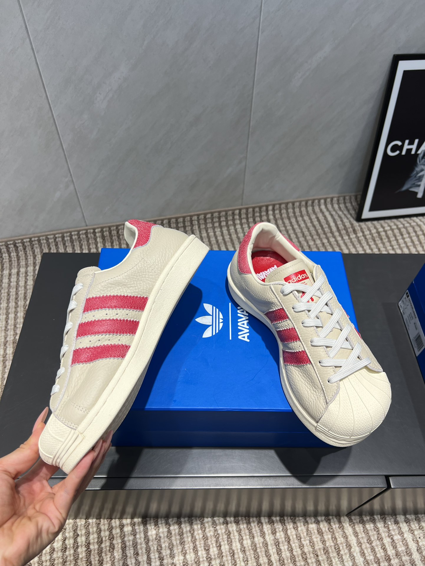 Adidas Women's Superstar Casual Sneakers - Iconic Style and Comfort 7 i1755285032 4514 4