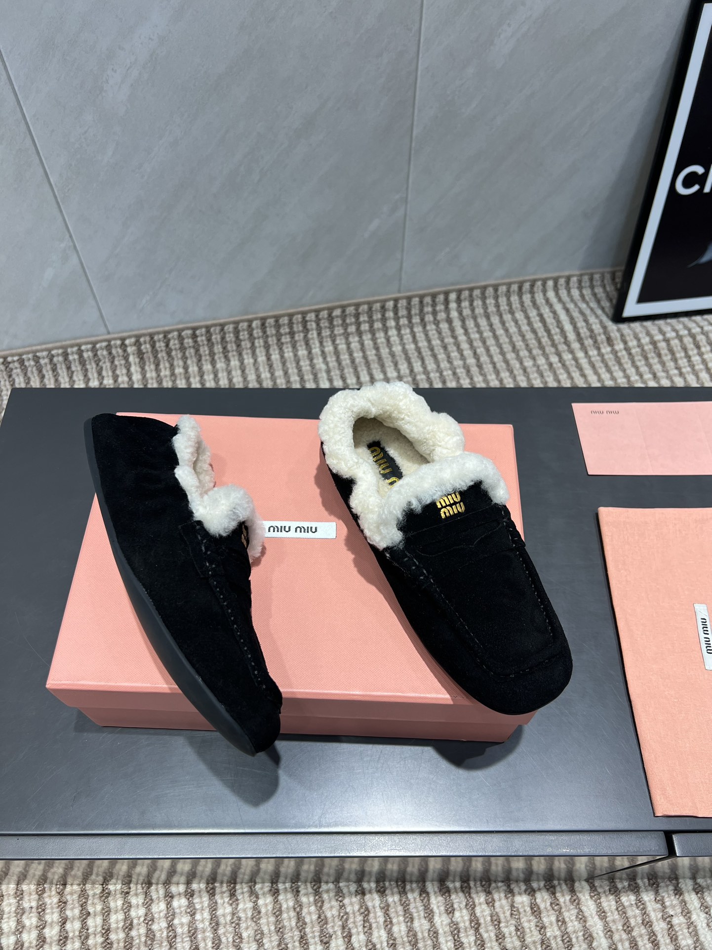 Miu Miu Women's Black Suede Shearling Slippers Square Toe Slip-Ons 8 i1755415342 3850 8
